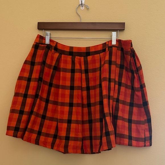Hot Topic Vibrant Orange and Black Checkered Skater Skirt - Picture 1 of 5